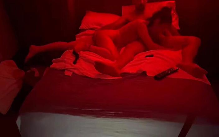 Bad freaky couple: Outrageous Female Orgasm From Being Facefucked