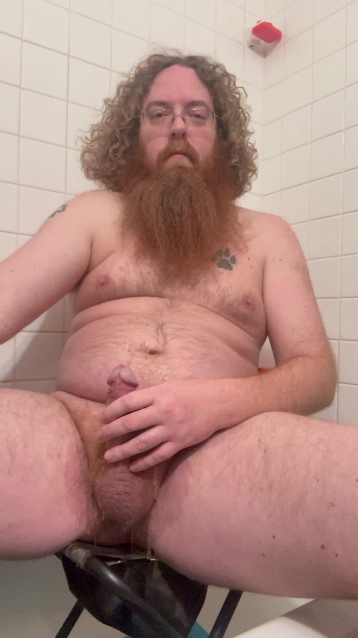 Big Baz: Prysznic sikania przed prawdziwym prysznicem