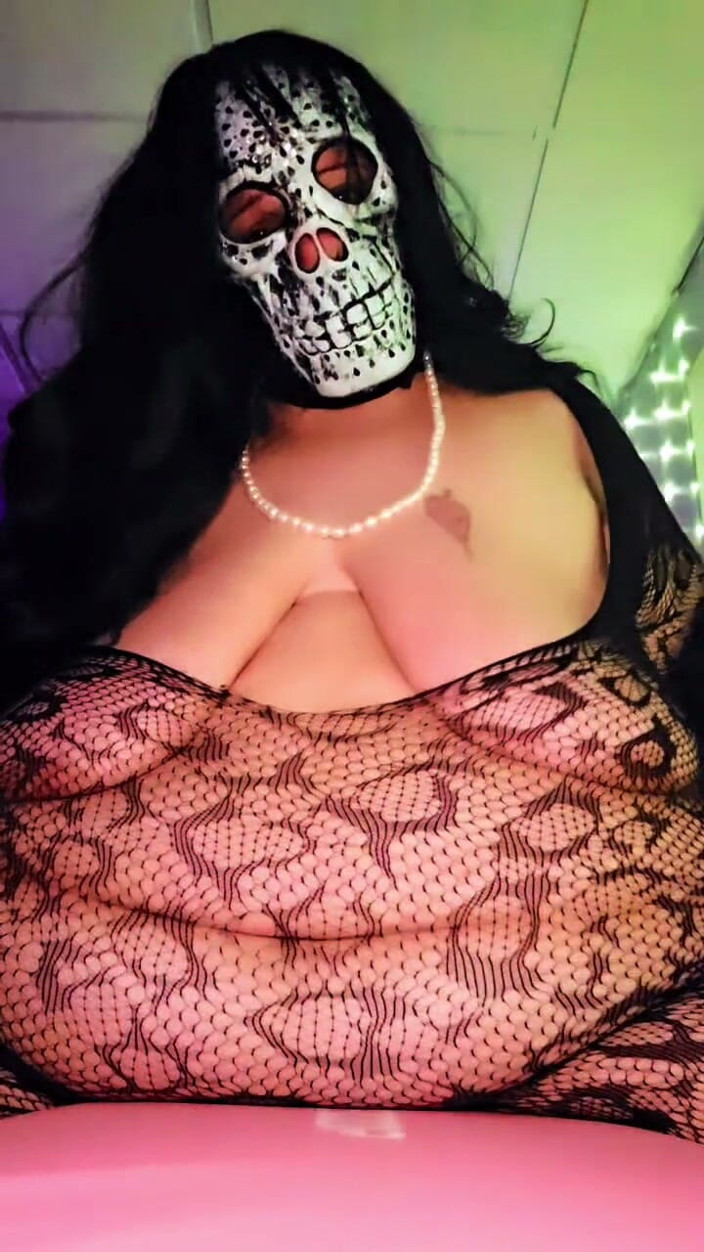 LustyPeachesofSin: スケルティナのハロウィントリート
