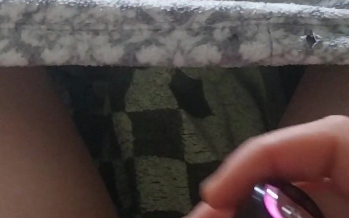 WikkidSexie69: Verspritzend