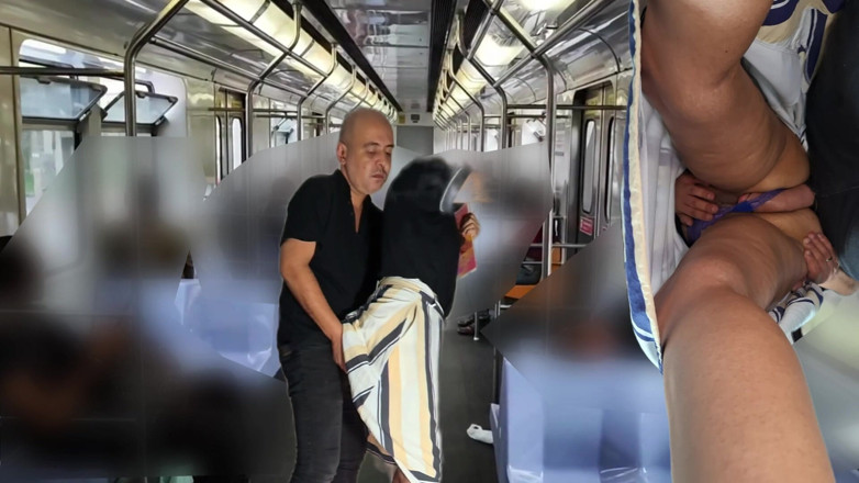 Victor SweetCoupleStories: Mit dem Zug zu reisen ist zunehmend schwierig geworden.