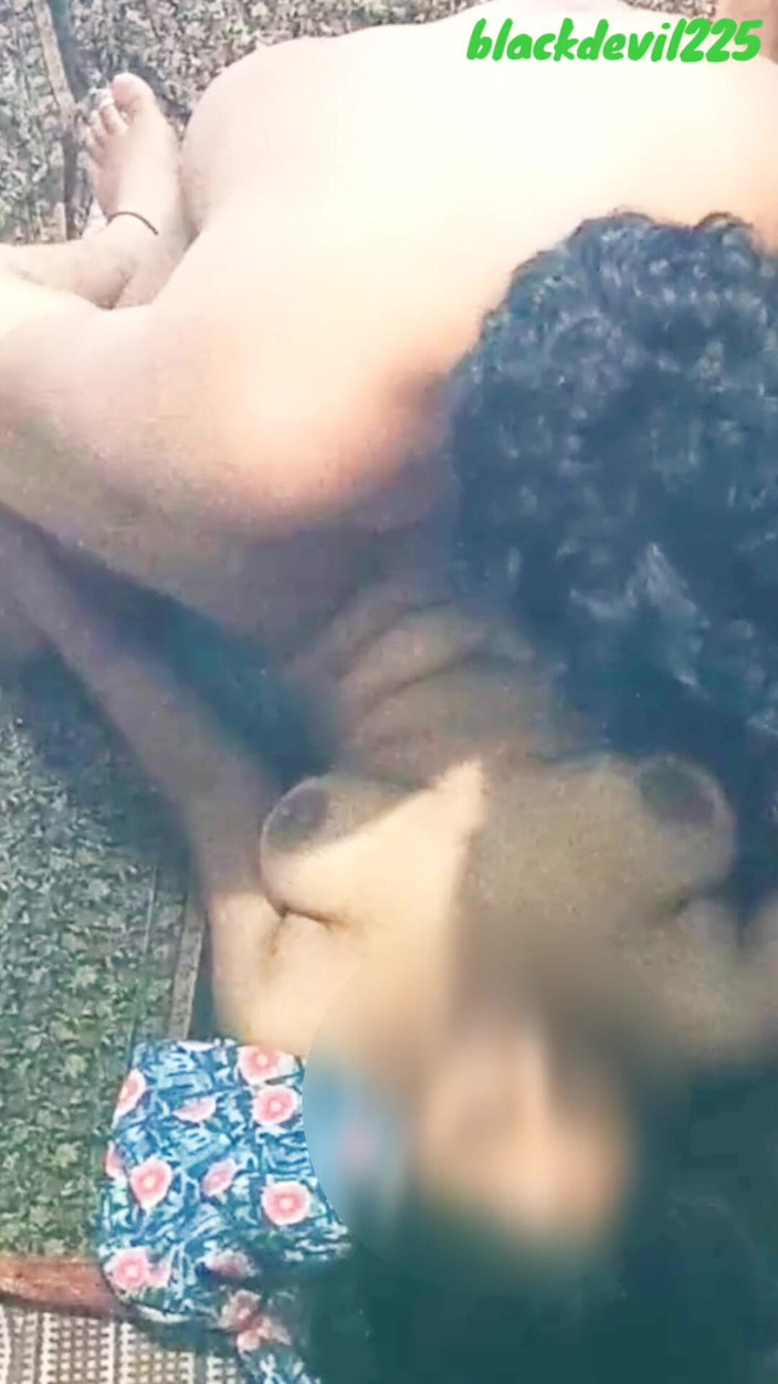 Mandadum: Мій коханець жорстко трахає мене