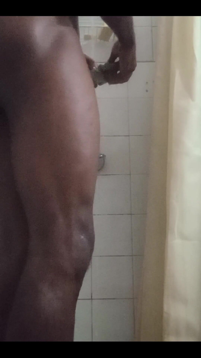 King Kingston: Tắm nhanh