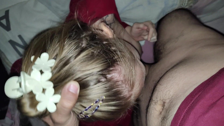 Milk_uwu: Domácí porno video s žhavou přítelkyní mého přítele