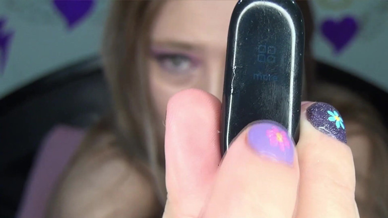 Angel eyes studio: Играю с Умными часами в киске, а затем глотаю его