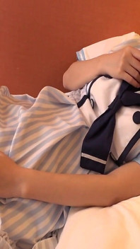 Teaching a Girls' School Underground Idol with Weak Immunity to Men on the Fear of a Big Penis