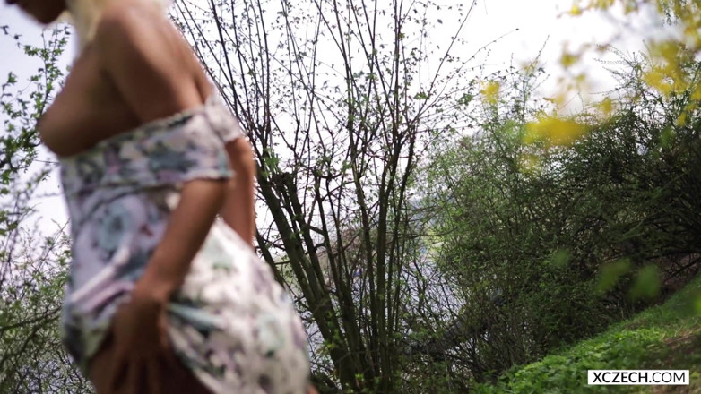 XCZECH: Sharon Cherry - Golden rain - Premium