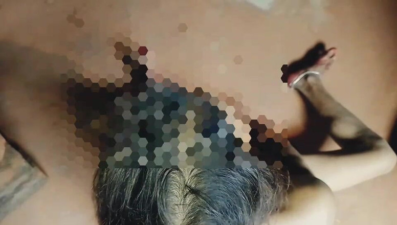 Deshi girl 9: Linda mulher relaxando sozinha em seu quarto