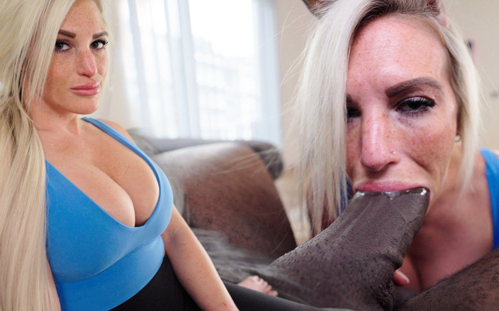 Kenziee Jayy: Bratty stiefzus wordt gevuld met grote zwarte lul! - gecreampied stiefzus