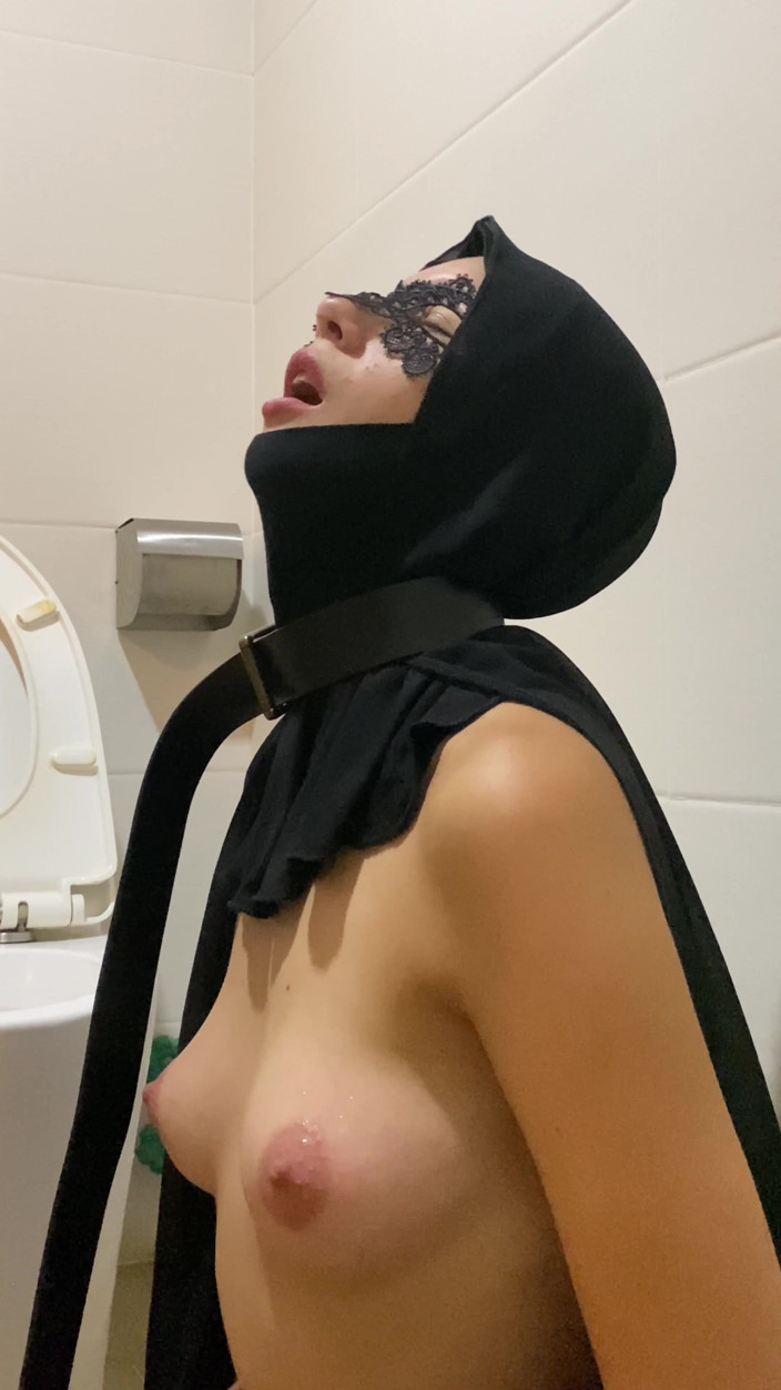 Sweetie Peach: Rough Tit Slapping &amp; Belt &amp; Ice Play