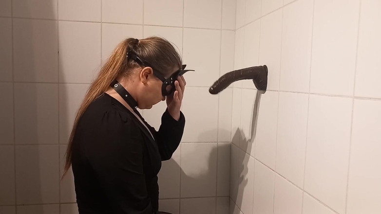 Elise Woods: Sissy lagi asik dientot sama besar pria kulit hitam sambil...