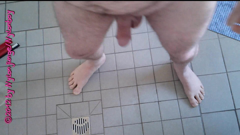 Carmen_Nylonjunge: 소변으로 가득 찬 안경