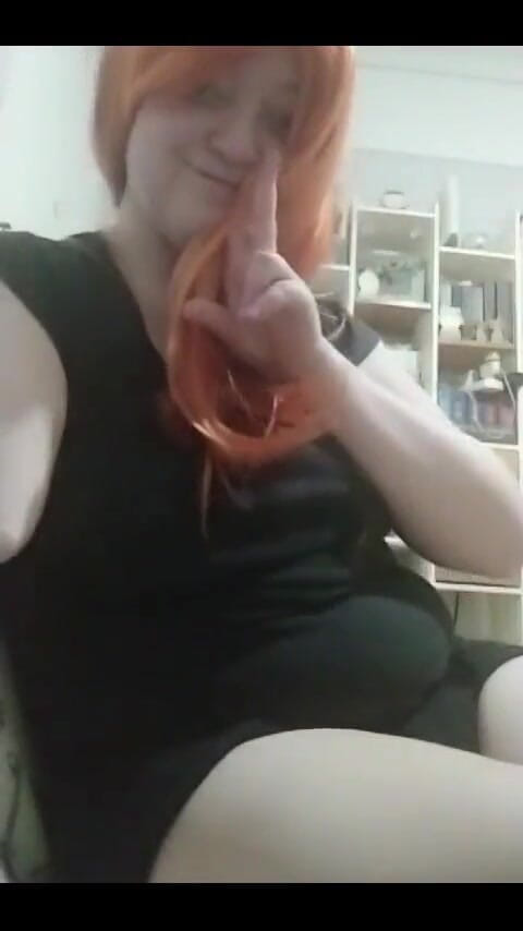 Anerisamp: Double Amputee Entertaining You with Her Beauty