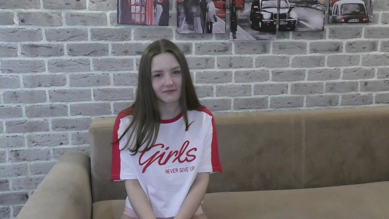 Nikolas: 젊은 처녀와 함께하는 팟캐스트