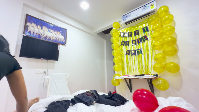 Mayra: Oyo's Girlfriend Birthday Gift Hindi