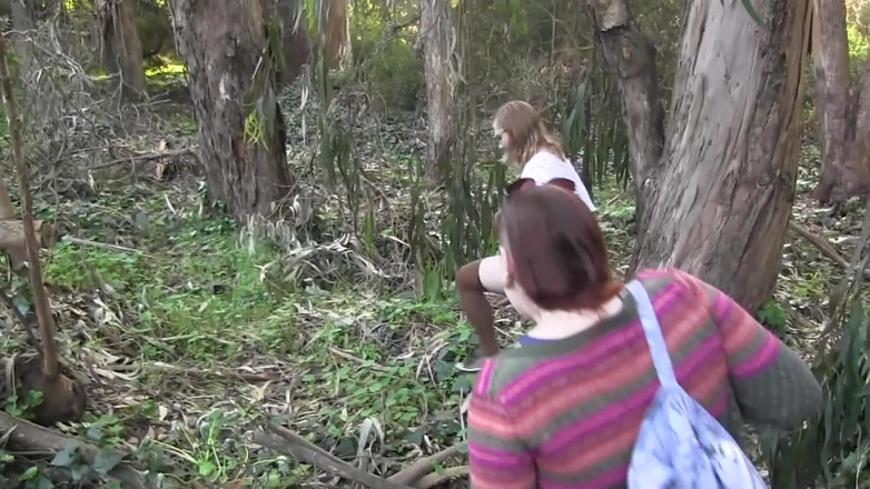 Watch Dirty Movies: 2 женщины прохаживается и хотят попробовать секс на улице и обожают это!