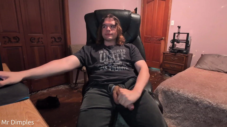 Mr Dimples: Při surfování jsem opravdu nadržená!