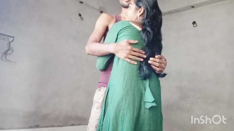 AmpleOunce283: Rakan awek desi dan teman lelaki berkongkek di bangunan baru