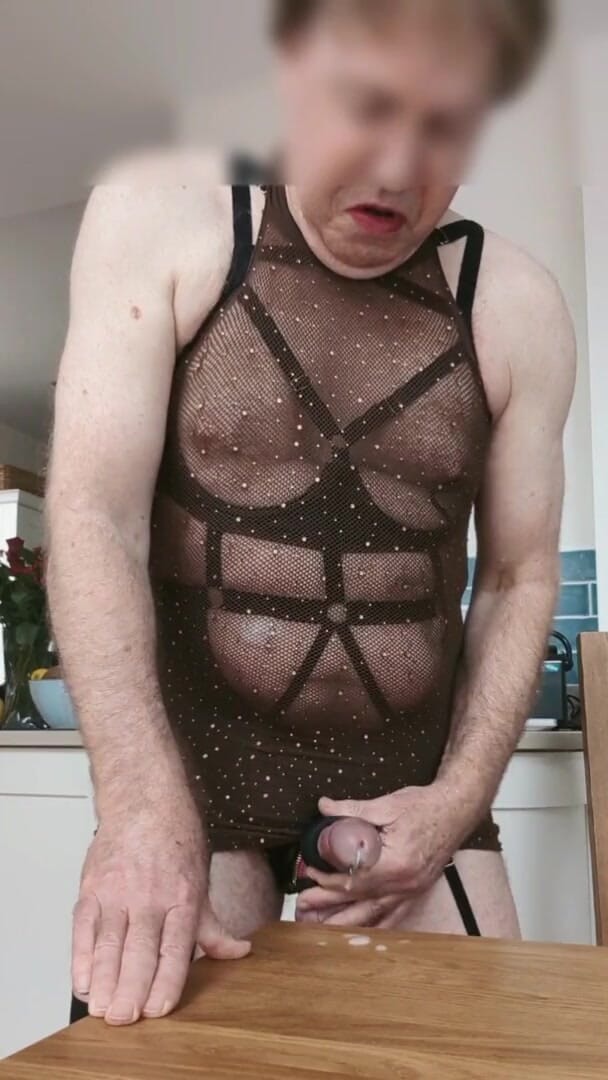 Bellhead: Eén minuut lingerieplezier