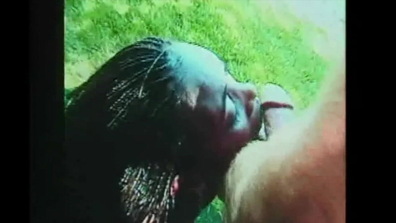 Bitch Girl Video: Doble penetración anal y coño con amigos con final de...