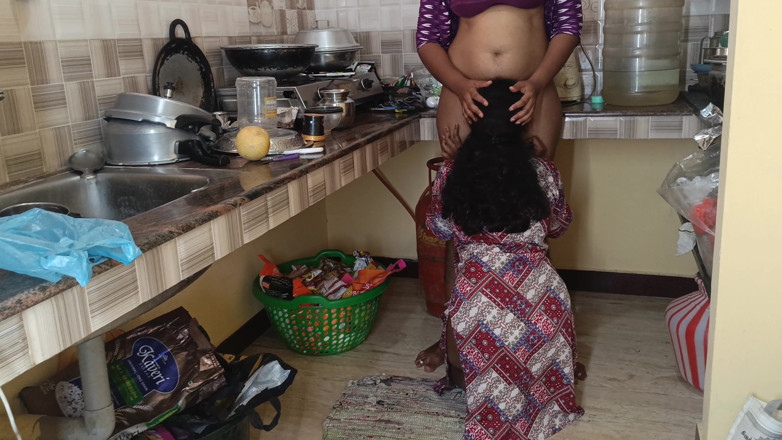 Wonder: Bà nội trợ đồng tính nữ