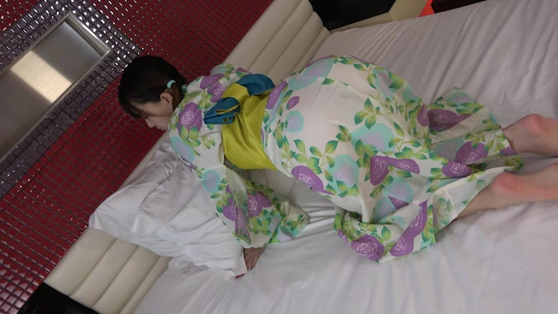 japan banana: 18-year-old Japanese Beauty. Slender Amateur, Blowjob and Pussy Cumshot Sex