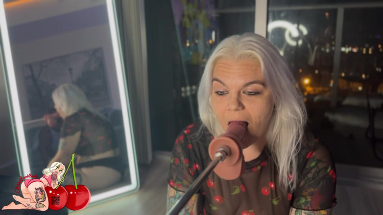 CherryBombBomb: Pierwszy raz gardło jebanie na maszynie do pieprzenia