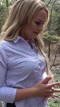 Teures auto, billige frau