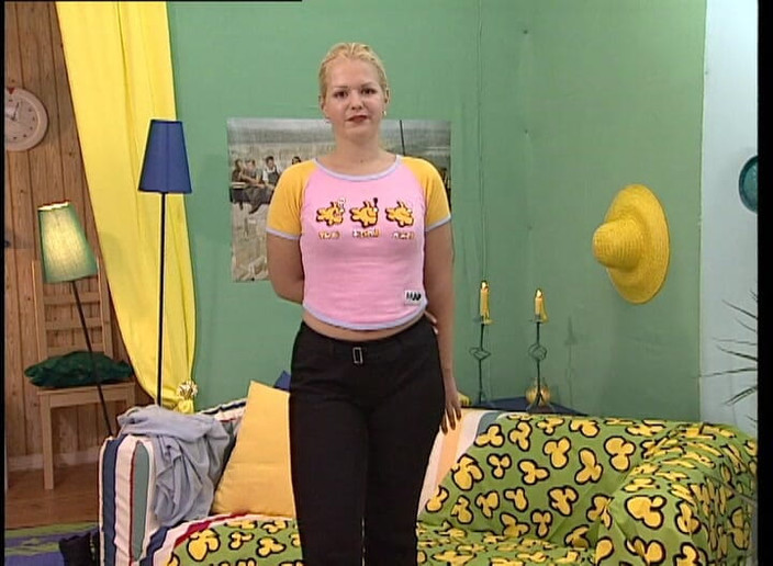 YOUR FIRST PORN: Rosa dans Softclip pour la première fois que je ne...