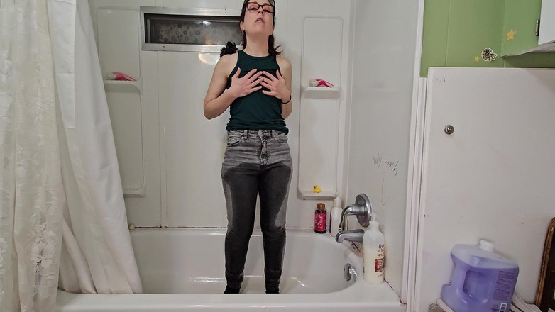 Nerdy_faery: Ile razy można spust i siusiu w 5 minut?