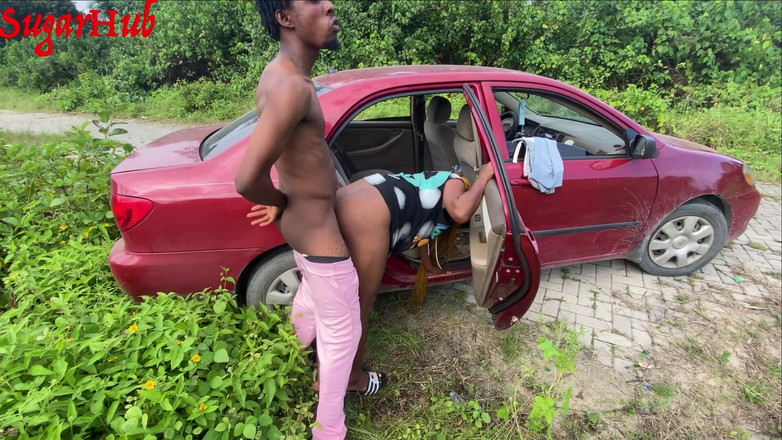 Sugarhug: Je Baise Le Chauffeur Uber Après Qu’il a Fini De...