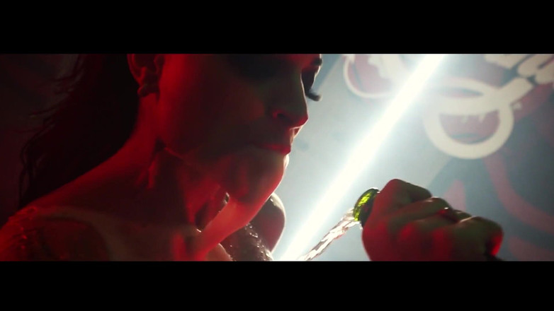 California TV: Video Extra: Bailando - Monique Bertolini