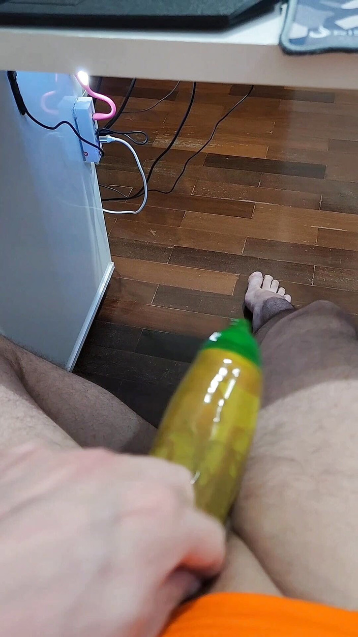 Lkdick8: Porra na camisinha.