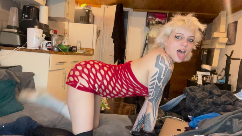Glitterqueen1999: Stiefvader bezit stiefdochter lichaamsoverdracht