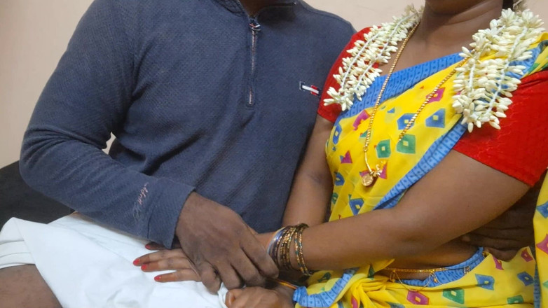 Delightrose: インドの家主が家賃を支払わないために入居者を犯す