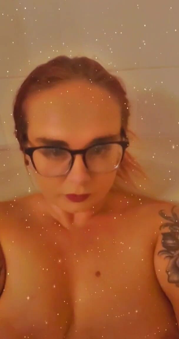 Savanna star: मुझे बुलबुला स्नान पसंद है.. मेरे साथ शामिल होना चाहते हैं ??