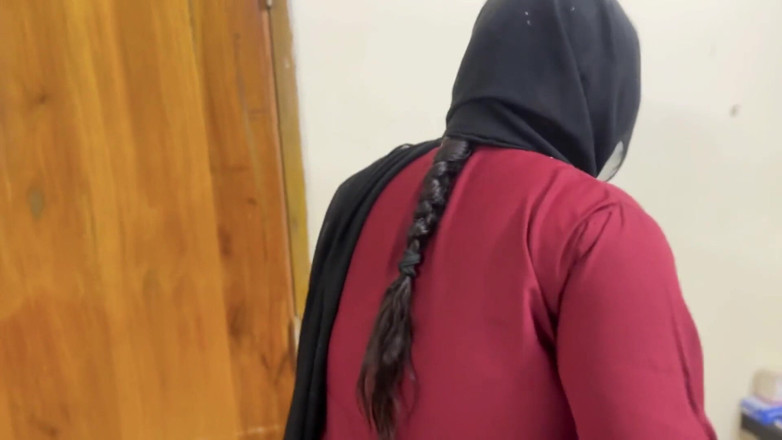 Aria Mia: Gros cul desi et seins énormes