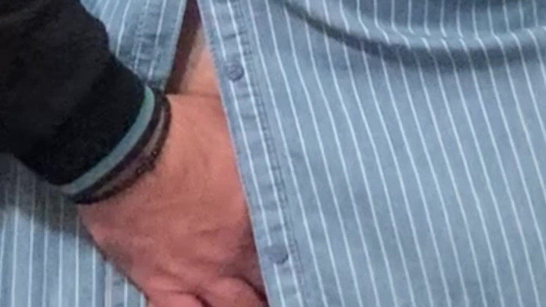 Niki studio: Waring!!! Ce se întâmplă dacă te duci fără chiloți în metrou