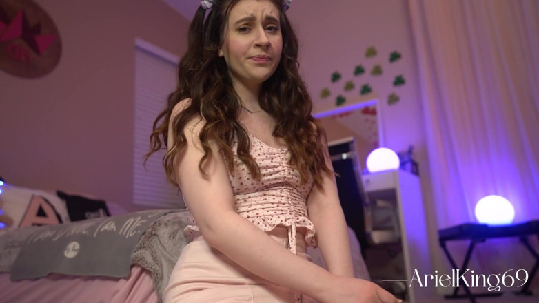 Ariel King: POV you're looking up my skirt