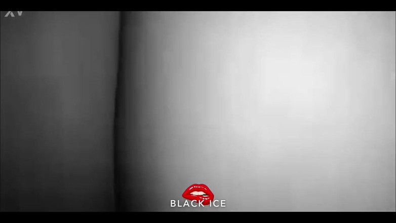 Mighty Adrian - Black Ice: हॉट गांड वाली प्यारी काली लड़की ने मेरा वीर्य निकाला