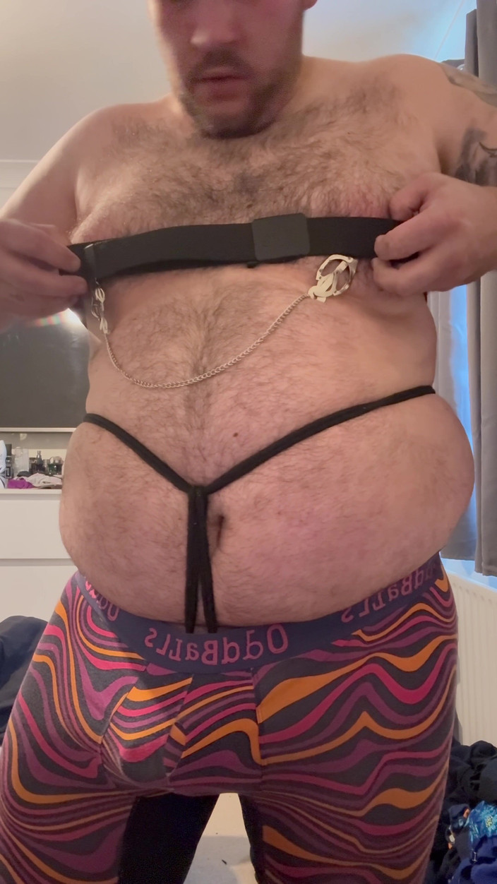 Shaun Cbt: Perbudakan kontol berat dengan klem puting