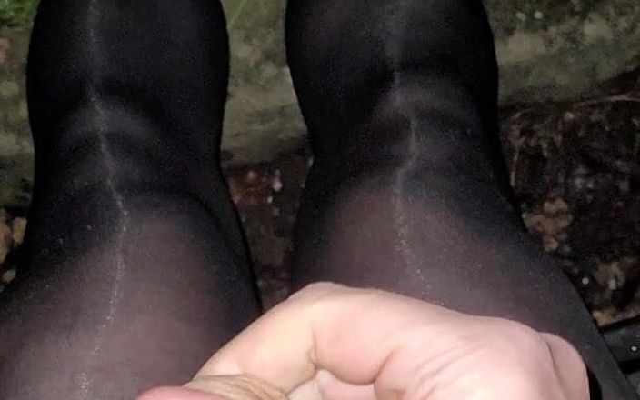 Skittle uk: Cum Over My Glossy Black Holdups on a Cold Night
