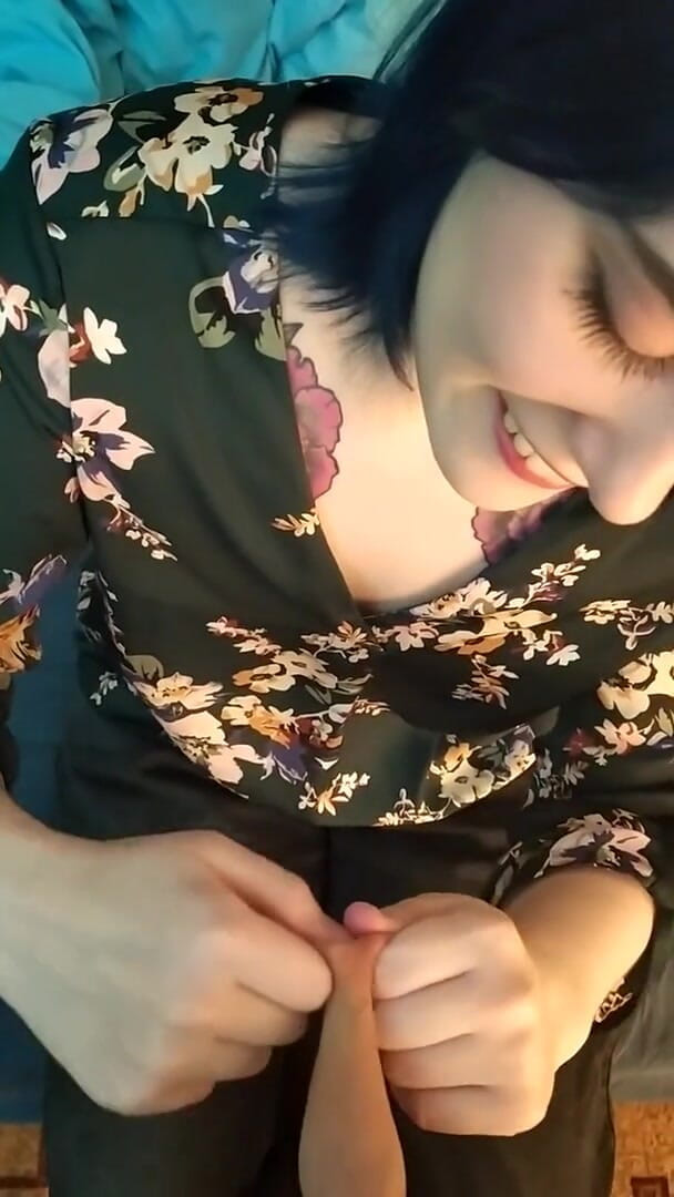 Stacy Moon: Foreskin play