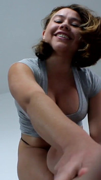 Adora mi gran culo y mielas desnudas