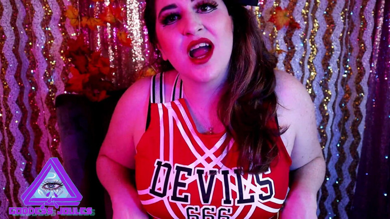 goddessjoules: Soñando con chupar la polla