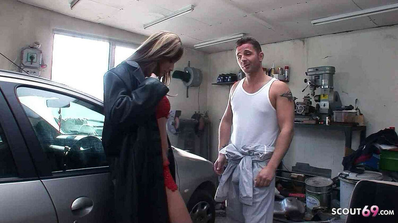 Full porn collection: Geile tiener Regina wordt in haar kont geneukt voor factuur...