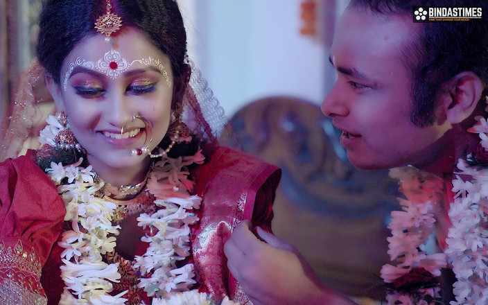 Cine Flix Media: Linda chica de 18+ muy primera noche de bodas con su...