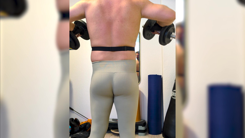 Alex Butt: Trainieren Und Kommen in Engen Leggins
