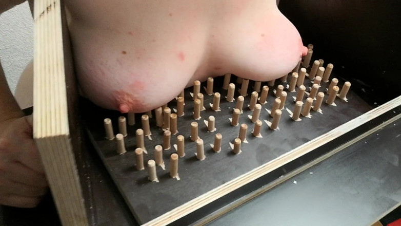 Bouncy Tits Action: Tit punishing machine