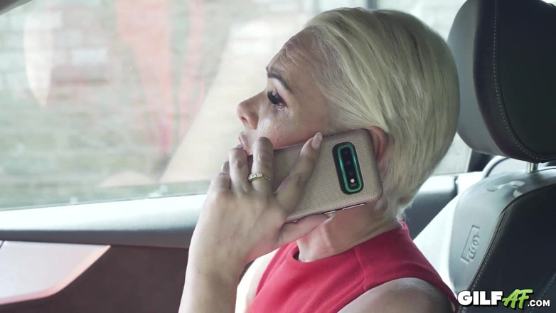 Gilf AF: Undersexed Socialite - GILF Francesca Kitten